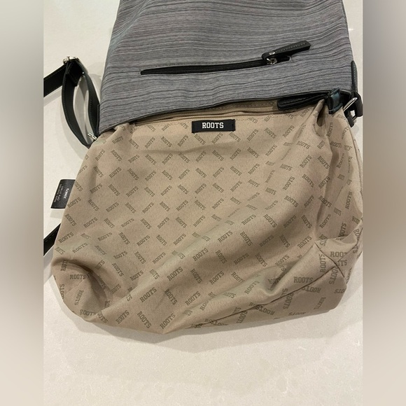 Roots Crossbody Bag - Picture 3 of 12
